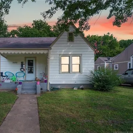 Buy this 2 bed house on East 16th Street in Bartlesville, OK 74003