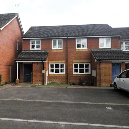 Rent this 2 bed house on unnamed road in Sindlesham, RG41 5PT