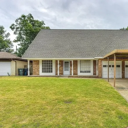 Buy this 4 bed house on 690 West Brightside Drive in Midwest City, OK 73110