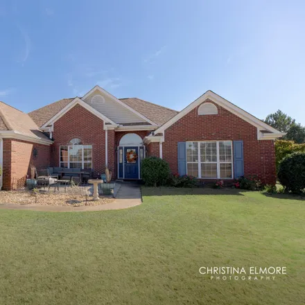 Buy this 4 bed house on 110 Brentwood Drive in Warner Robins, GA 31088