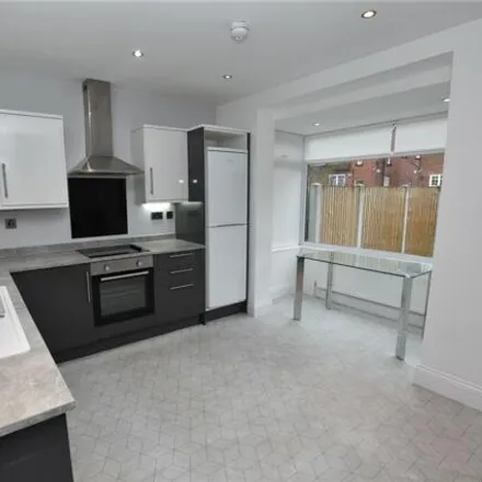 Image 3 - Grovehall Avenue, Leeds, LS11 7EX, United Kingdom - House for sale