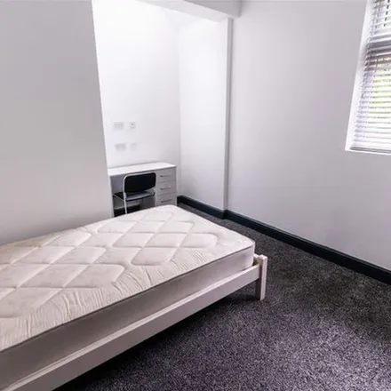 Rent this 8 bed apartment on 101 Bournbrook Road in Selly Oak, B29 7DD