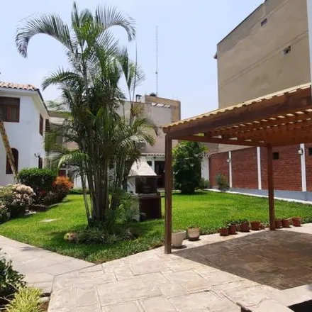 Image 1 - Altobe, Calle Los Albaricoques, La Molina, Lima Metropolitan Area 10051, Peru - House for rent