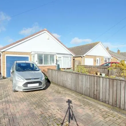 Image 1 - Camelot Gardens, Sutton-on-Sea, LN12 2HP, United Kingdom - House for sale