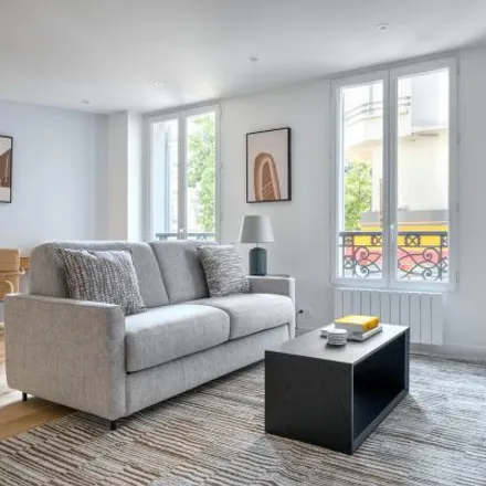 Rent this 2 bed apartment on 2 Rue de l'Arc de Triomphe in 75017 Paris, France