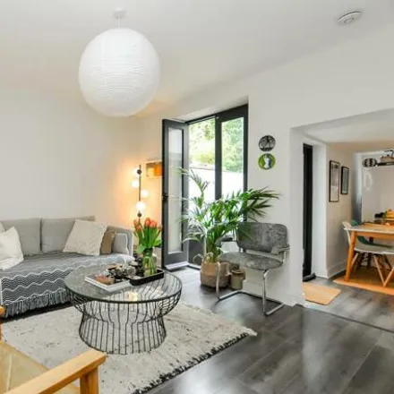 Buy this 1 bed apartment on Nevill Road in London, N16 8SW