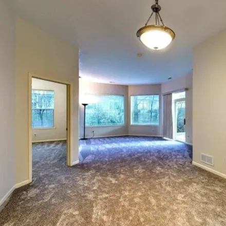 Image 7 - 7045 South Riverwood Boulevard, Franklin, WI 53132, USA - Condo for sale