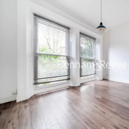 Rent this 3 bed apartment on 129b Hornsey Lane in London, N6 5NS