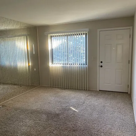 Image 1 - D Court, Sterling Heights, MI 48313, USA - Apartment for rent