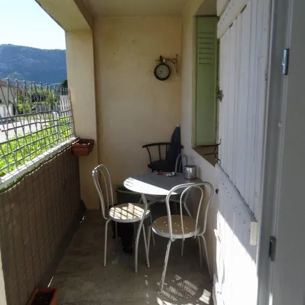 Rent this 4 bed apartment on 65 Rue Pierre Blanche in 07500 Guilherand-Granges, France