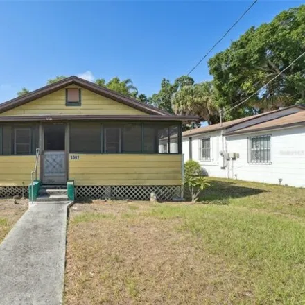 Buy this 2 bed house on 1002 West Nassau Street in Tampa, FL 33607