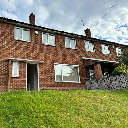 Rent this 3 bed duplex on 10 Coppice Road in Arnold, NG5 7GQ