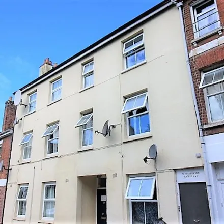 Rent this 3 bed apartment on Clifton Road in Leisure Way, Compton