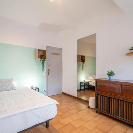 Rent this 5 bed room on Carrer de Pi i Margall in 98-100, 08025 Barcelona