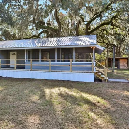 Buy this 3 bed house on Eagle Creek Road in Putnam County, FL