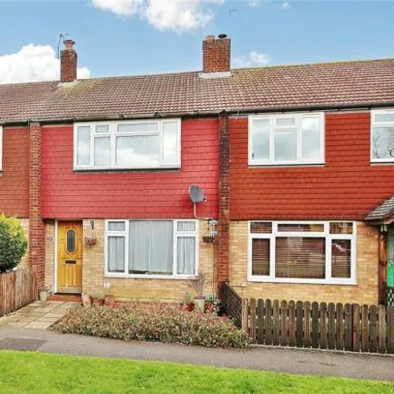 Buy this 3 bed townhouse on Highclere Gardens in Knaphill, GU21 2LP