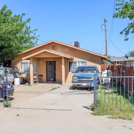 Buy this 5 bed house on 18844 Beech Avenue in Shafter, CA 93263