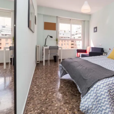 Rent this 5 bed room on Carrer de José Melià Sinisterra in 5, 46023 Valencia