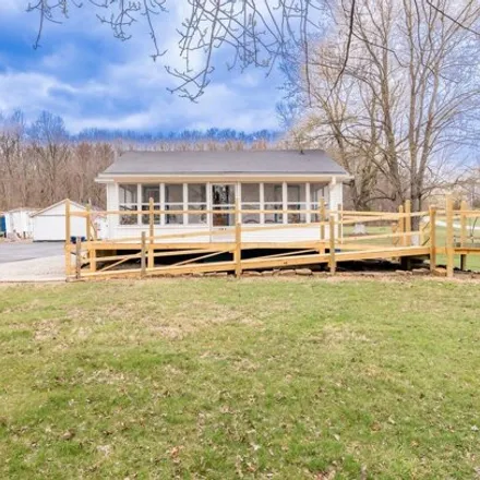 Buy this 2 bed house on Coral Ridge Road in Shepherdsville, Bullitt County