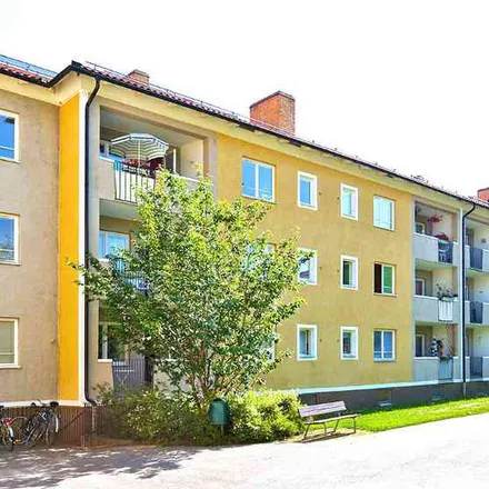 Rent this 2 bed apartment on Stensättaregatan 3B in 582 36 Linköping, Sweden