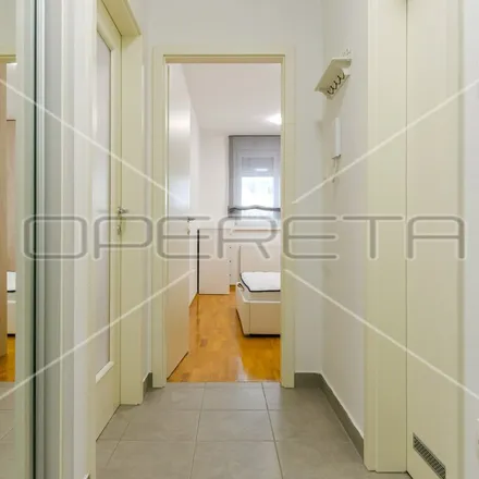 Image 3 - Dobrovoljno vatrogasno društvo Prečko, Ulica Mane Jarnovića 19, 10000 City of Zagreb, Croatia - Apartment for rent