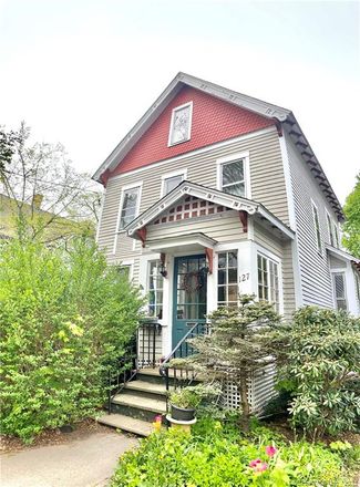 Rent this 3 bed house on 127 Whitfield Street in Guilford, CT 06437