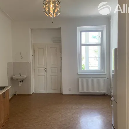 Rent this 3 bed apartment on PPL Parcelbox in Zenklova, 180 00 Prague