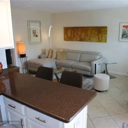 Image 3 - unnamed road, Wilton Manors, FL 33305, USA - Condo for rent