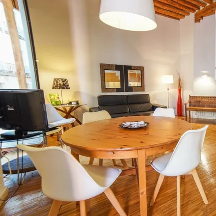Rent this 2 bed apartment on Calle de la Paz in 17, 28012 Madrid