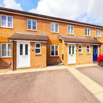 Buy this 2 bed townhouse on Blackdown Close in North Hertfordshire, SG1 6AX