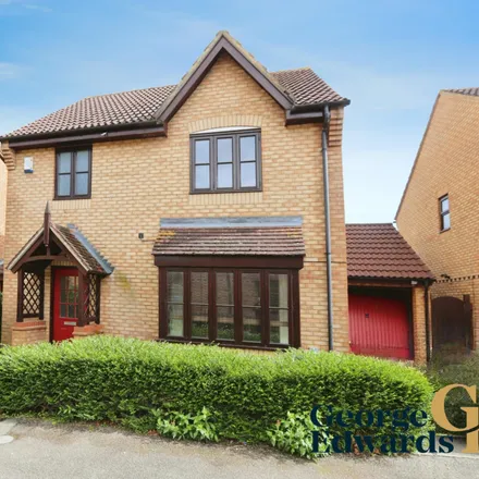 Rent this 3 bed house on Abbeydore Grove in Monkston, MK10 9HH