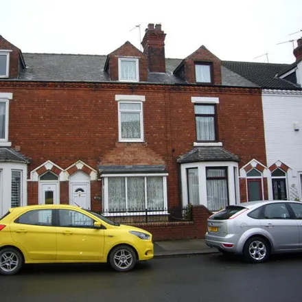Buy this 4 bed townhouse on Cross Street West in Old Goole, DN14 6TH