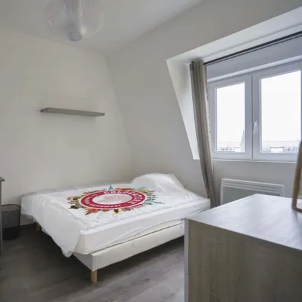 Rent this 1 bed room on 93 rue du Barbâtre in 51100 Reims, France