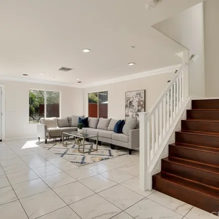Image 7 - unnamed road, Los Angeles, CA 91340, USA - House for sale