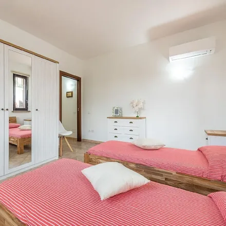 Rent this 4 bed house on Sassari