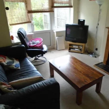 Rent this 3 bed room on 20 Strathdene Road in Selly Oak, B29 6QN