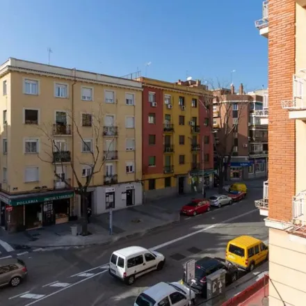 Rent this 1 bed apartment on Mercado Tirso de Molina in Calle de Doña Urraca, 15
