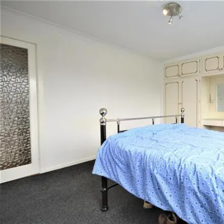 Image 6 - Harlyn Avenue, Bramhall, SK7 2HN, United Kingdom - Room for rent