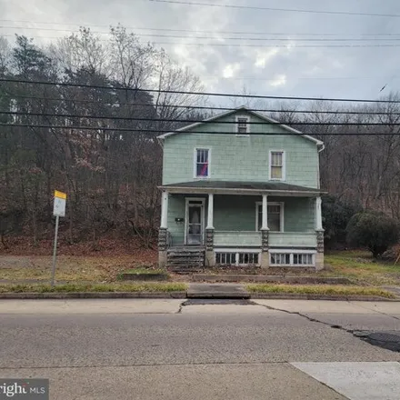 Buy this studio house on 801 Frederick Street in Cumberland, MD 21502