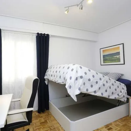 Image 1 - Madrid, Residencial Toscana, Calle Cruz del Sur, 28007 Madrid - Apartment for rent