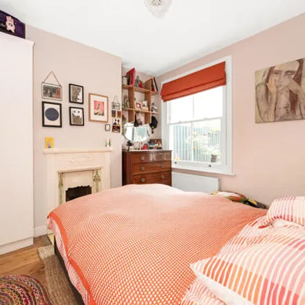 Image 7 - Lyham Road, London, London, Sw2 - Apartment for sale