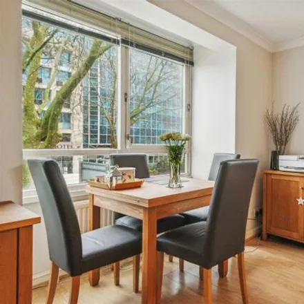 Image 7 - The Pilot, Wellesley Road, Strand-on-the-Green, London, W4 4BZ, United Kingdom - Apartment for sale