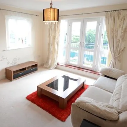 Rent this 2 bed apartment on 20-58 Luscinia View in Reading, RG1 8AB