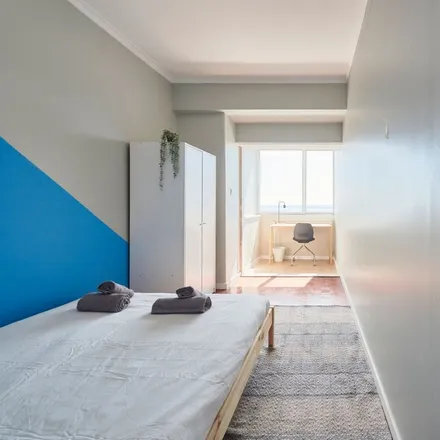 Rent this 9 bed room on Rua João da Silva