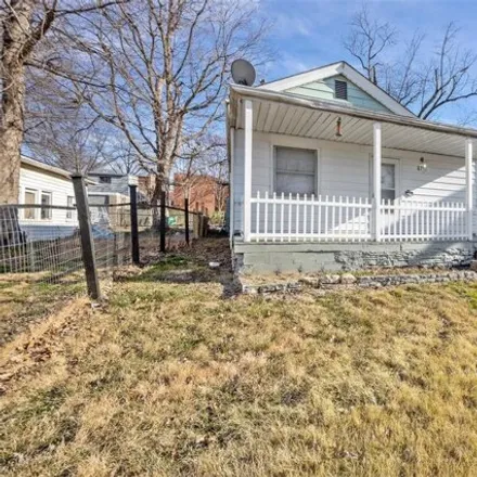 Image 2 - 6784 Alabama Avenue, St. Louis, MO 63111, USA - House for sale