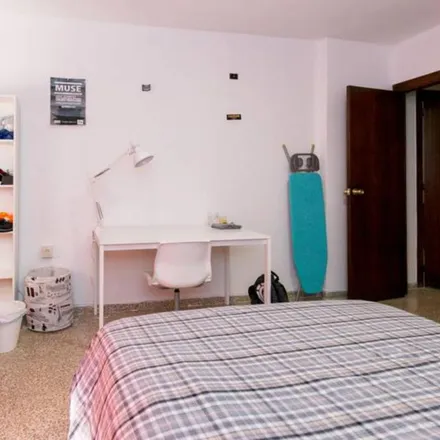 Rent this 6 bed apartment on Consejería de Igualdad in Políticas Sociales y Conciliación, Calle Ancha de Gracia