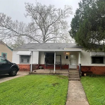 Buy this 3 bed house on 2771 Moffatt Avenue in Fruitdale, Dallas