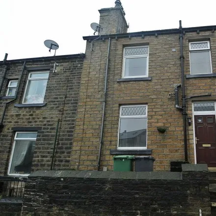 Rent this 2 bed townhouse on Wellington Street in Lindley, HD3 3EY