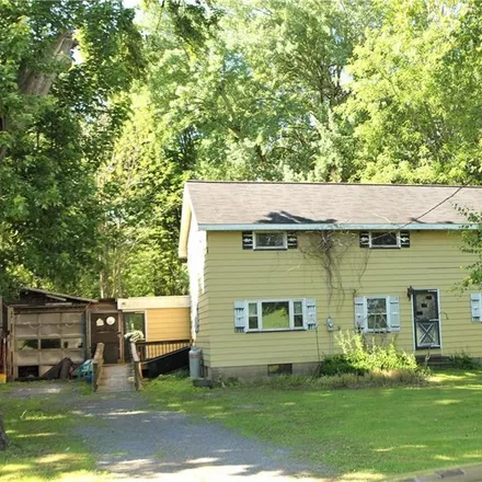 Buy this 5 bed house on 4155 Hackett Road in Manchester, NY 14548