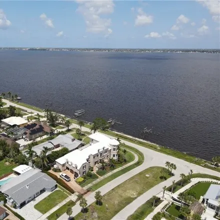 Image 3 - 1214 Donna Dr, Fort Myers, Florida, 33919 - House for sale